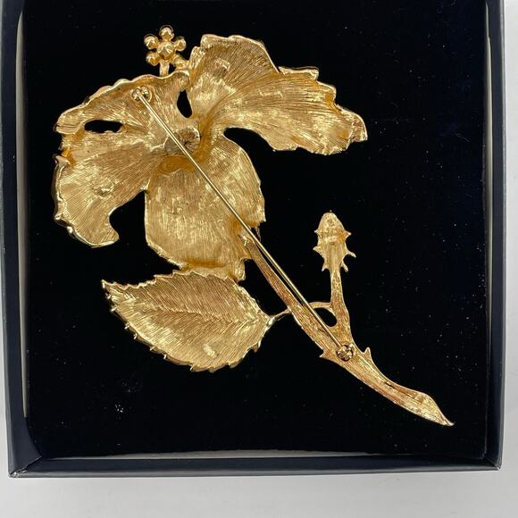 Vtg. 1994 Avon Hibiscus Enameled Brooch Jose Maria Barrera, Rhinestones, Signed - Picture 3 of 7